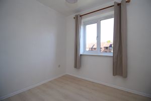 Bedroom- click for photo gallery